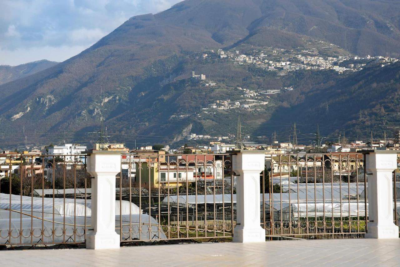 B&B Le Cycas Castellammare di Stabia Buitenkant foto