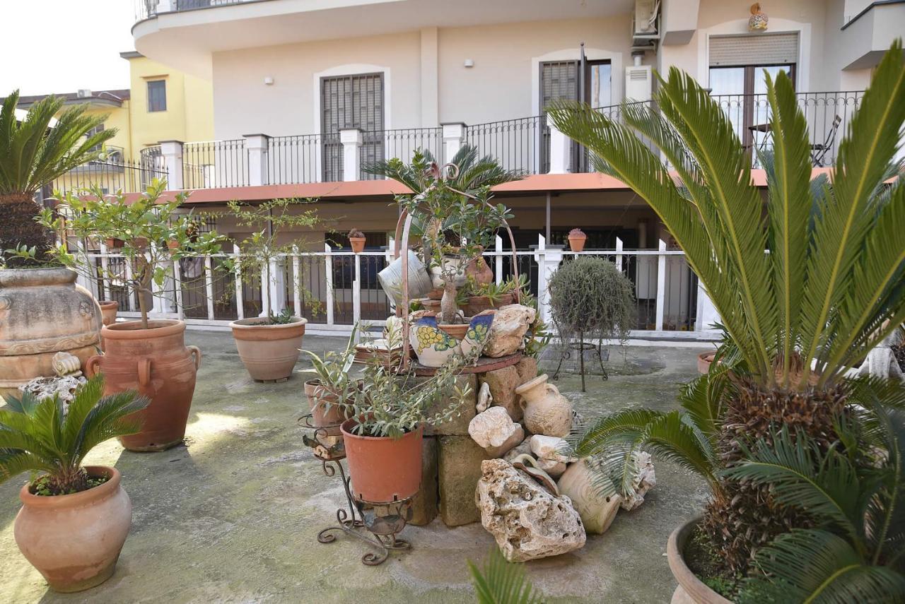 B&B Le Cycas Castellammare di Stabia Buitenkant foto