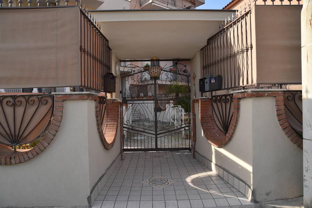 B&B Le Cycas Castellammare di Stabia Buitenkant foto