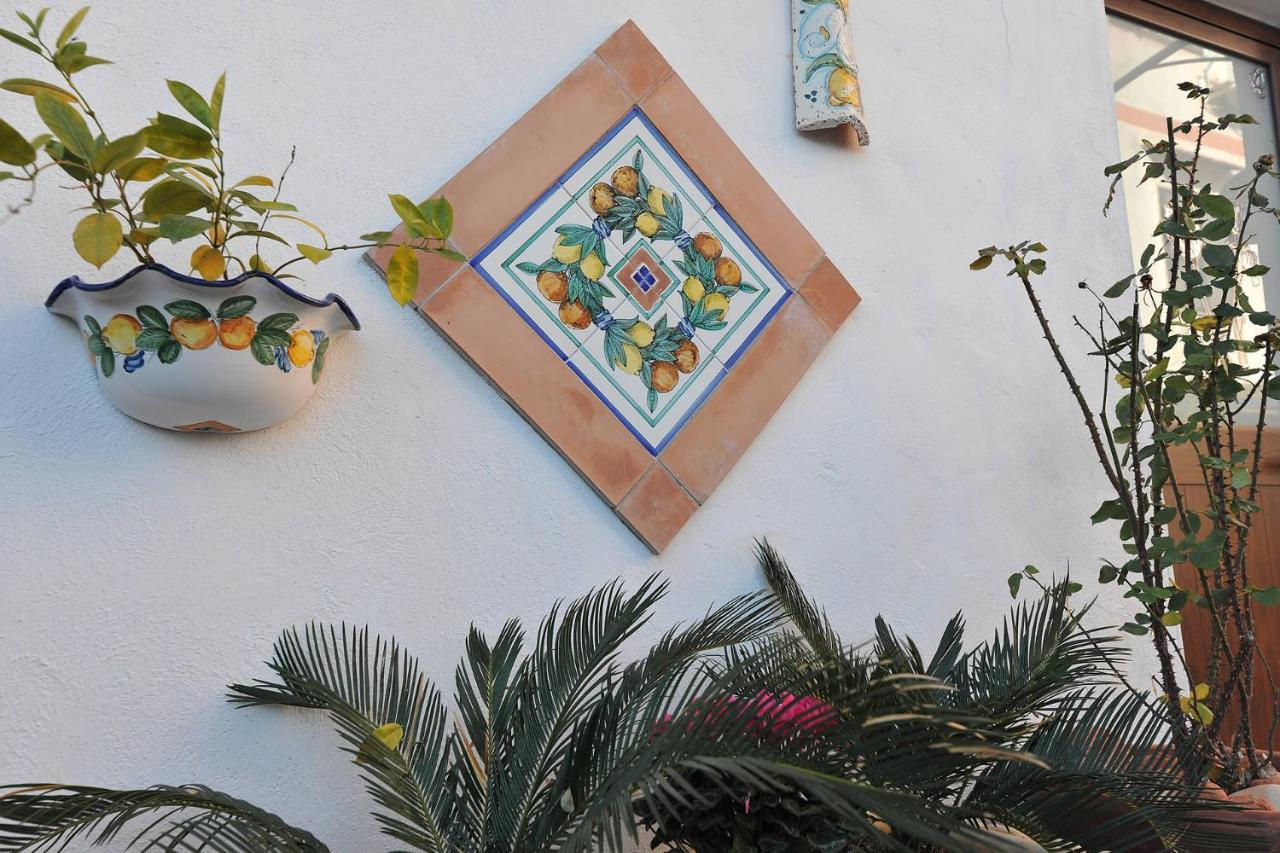 B&B Le Cycas Castellammare di Stabia Buitenkant foto